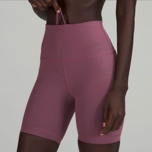 Lululemon LIKE NEW Wunder Train 6” High Rise Short - Vintage Plum